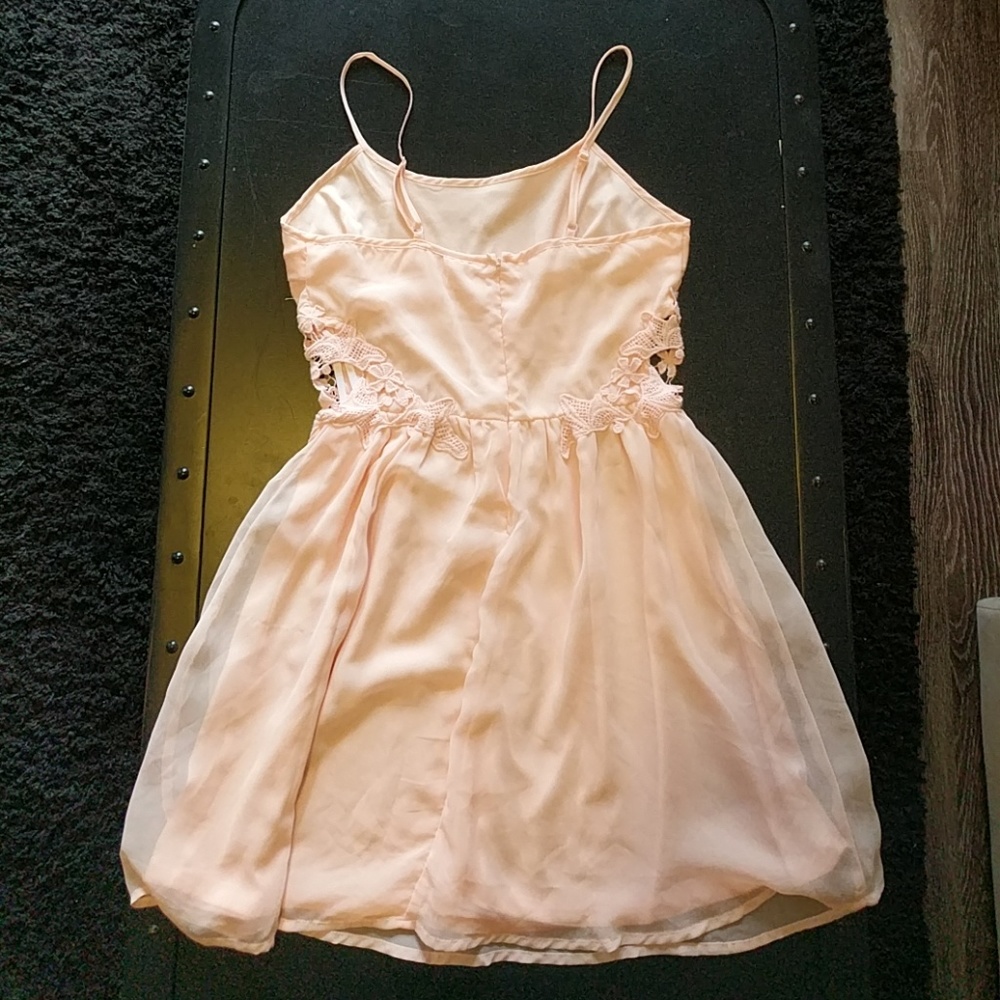 Dress - Picture 2 of 3